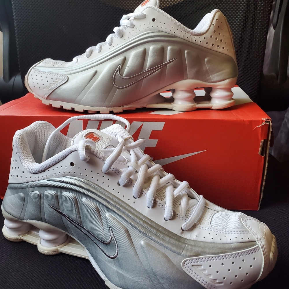Women's Nike Shox